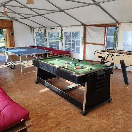 Mas Du Versadou, Dans Un Espace Naturel Protege, Piscine Couverte Chauffee Toute L'Annee, Spa Et Salle De Jeux Saint-Gilles  Exteriör bild
