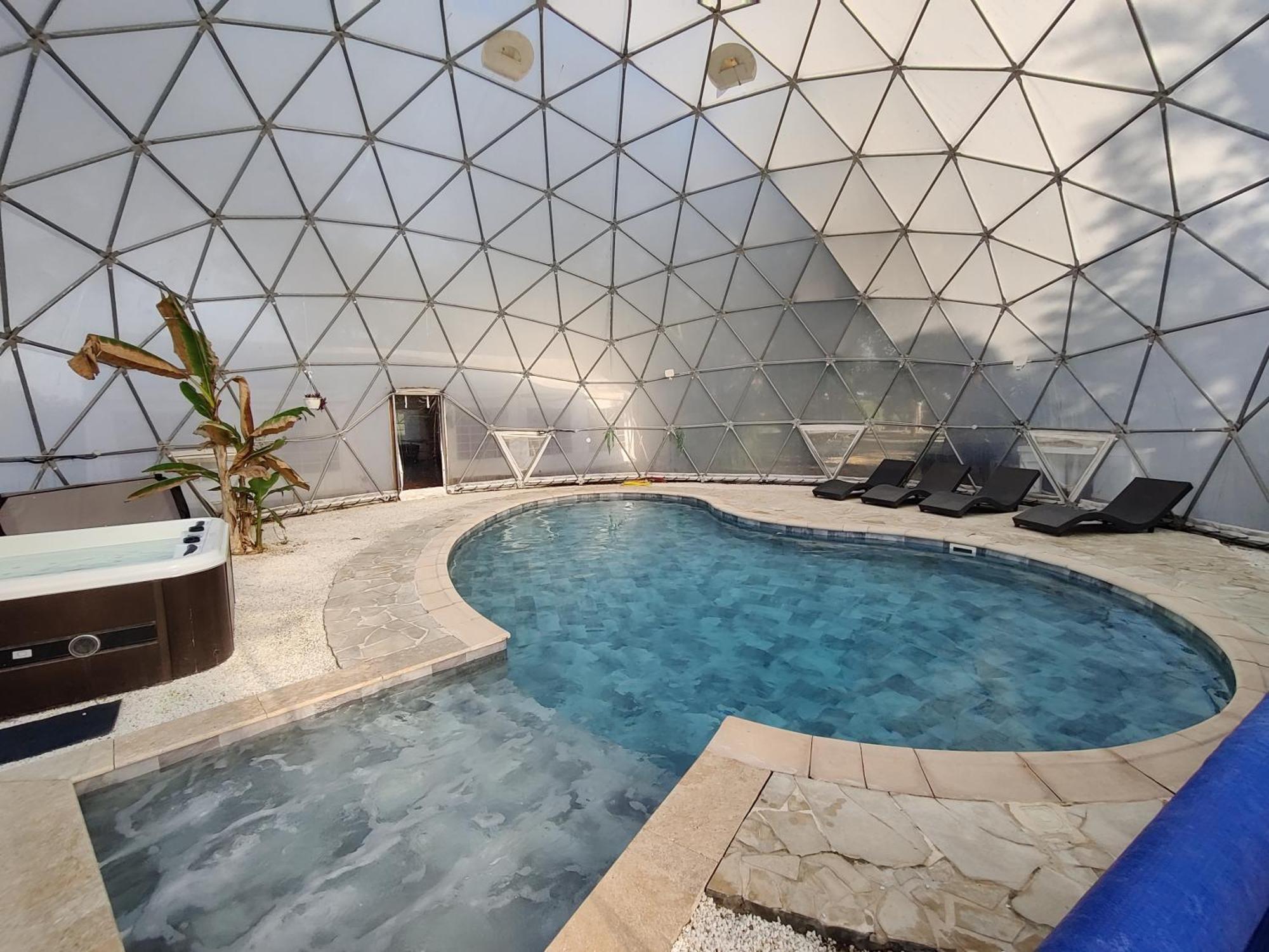 Mas Du Versadou, Dans Un Espace Naturel Protege, Piscine Couverte Chauffee Toute L'Annee, Spa Et Salle De Jeux Saint-Gilles  Exteriör bild